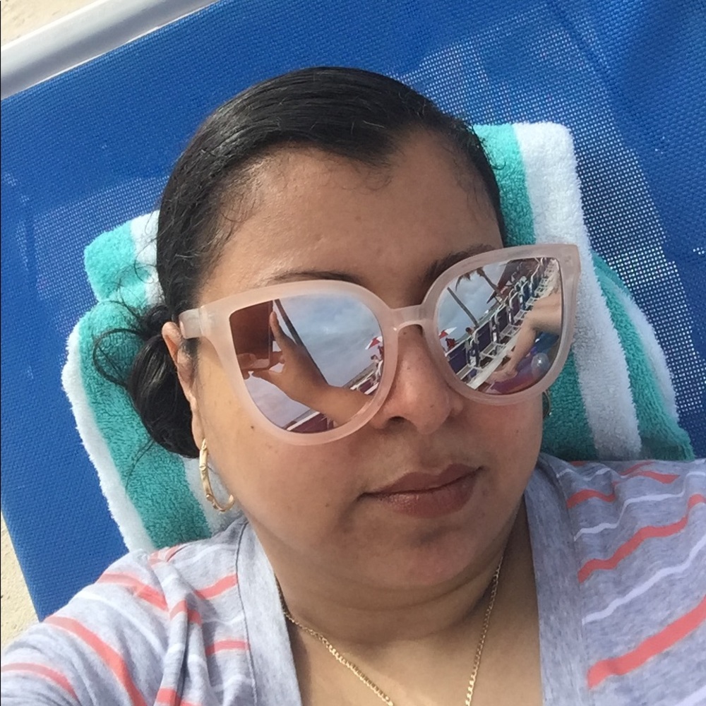 Meet your Posher, Lekeysha